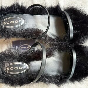 Scoop Black Furry Sandals Size 6.5 Womens